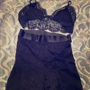Black Bebe lace biker shorts and lace bra top sz L